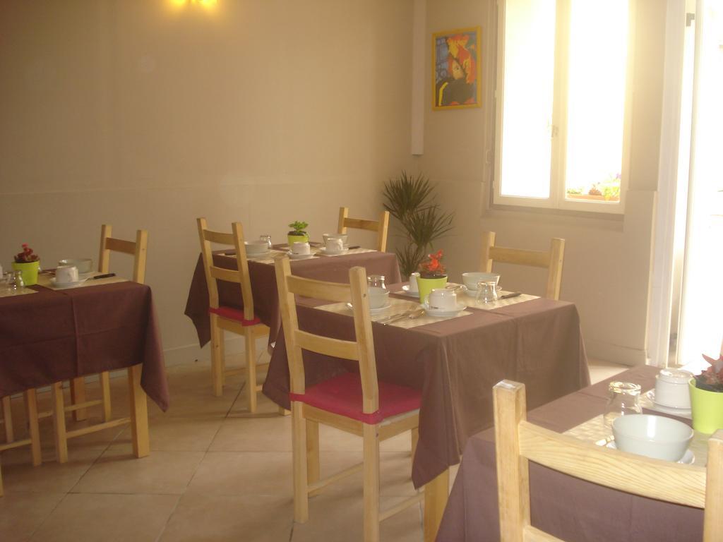 Le Terminus Hotel Tarascon Eksteriør billede