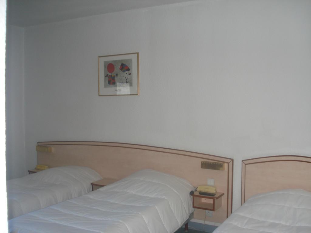 Le Terminus Hotel Tarascon Eksteriør billede