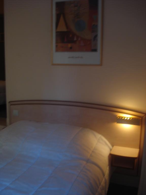 Le Terminus Hotel Tarascon Eksteriør billede