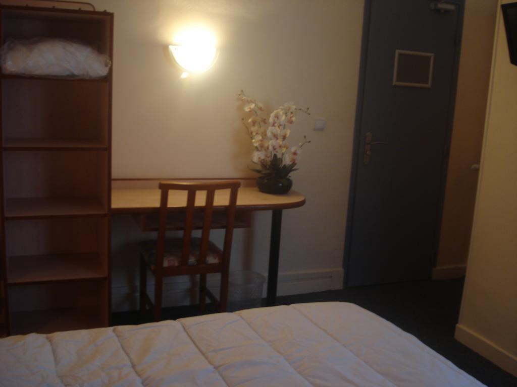 Le Terminus Hotel Tarascon Eksteriør billede