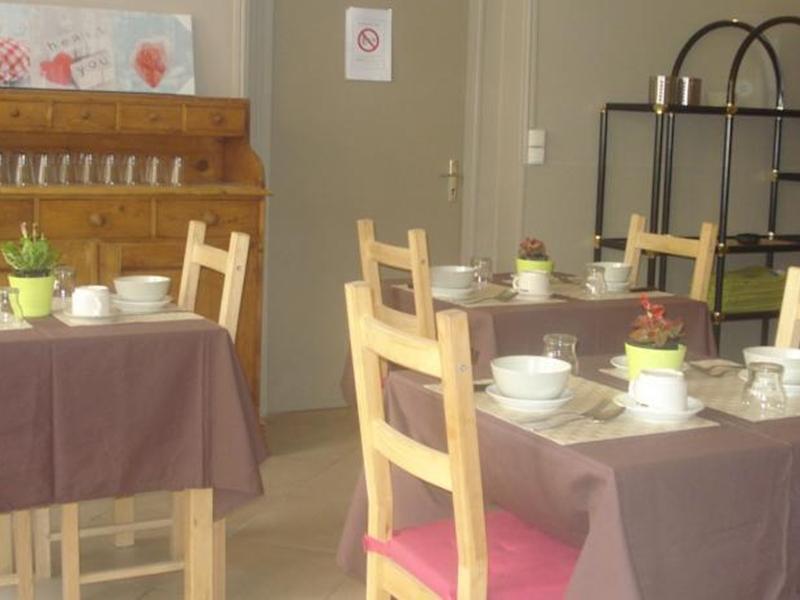 Le Terminus Hotel Tarascon Eksteriør billede