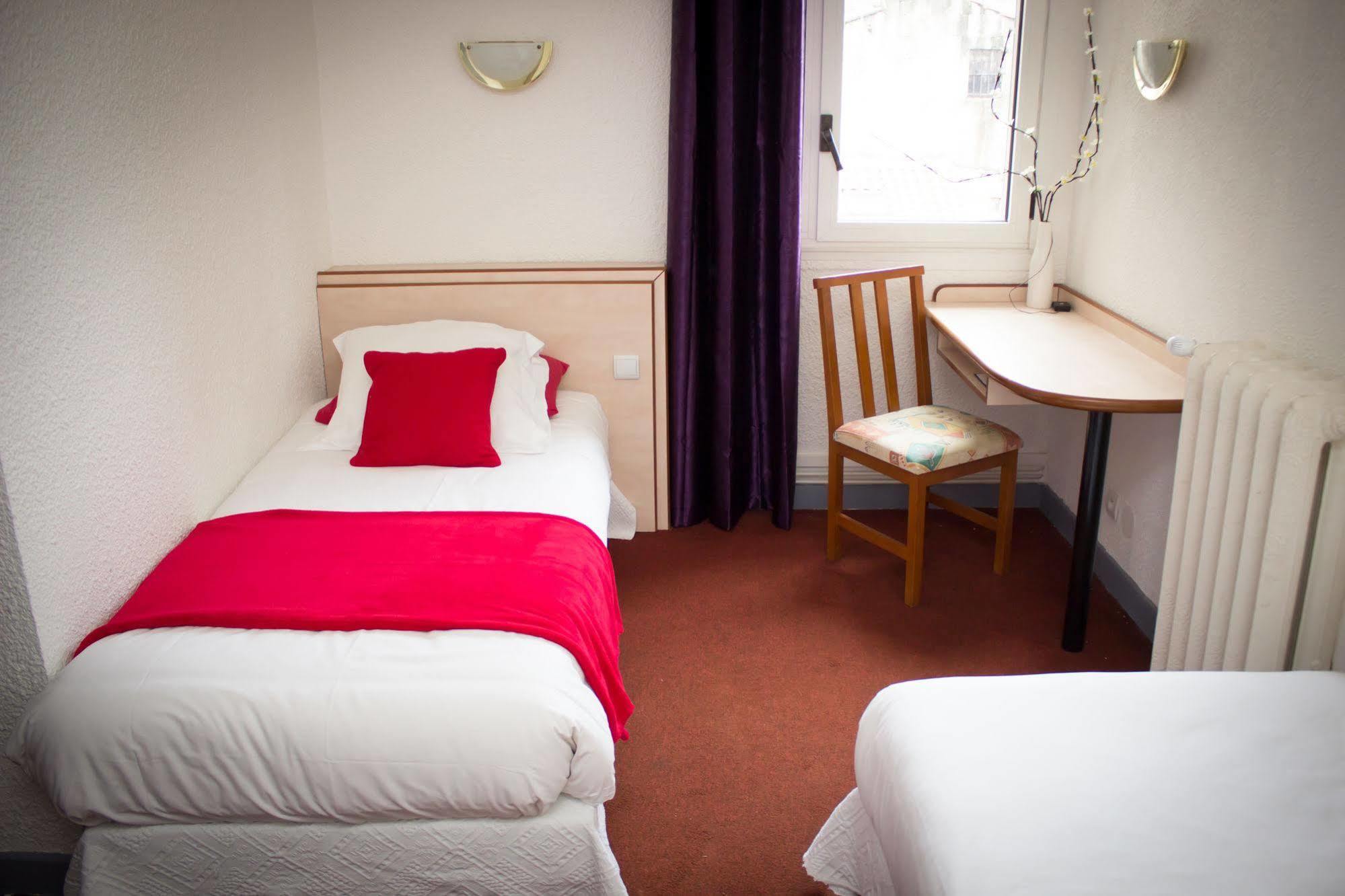 Le Terminus Hotel Tarascon Eksteriør billede