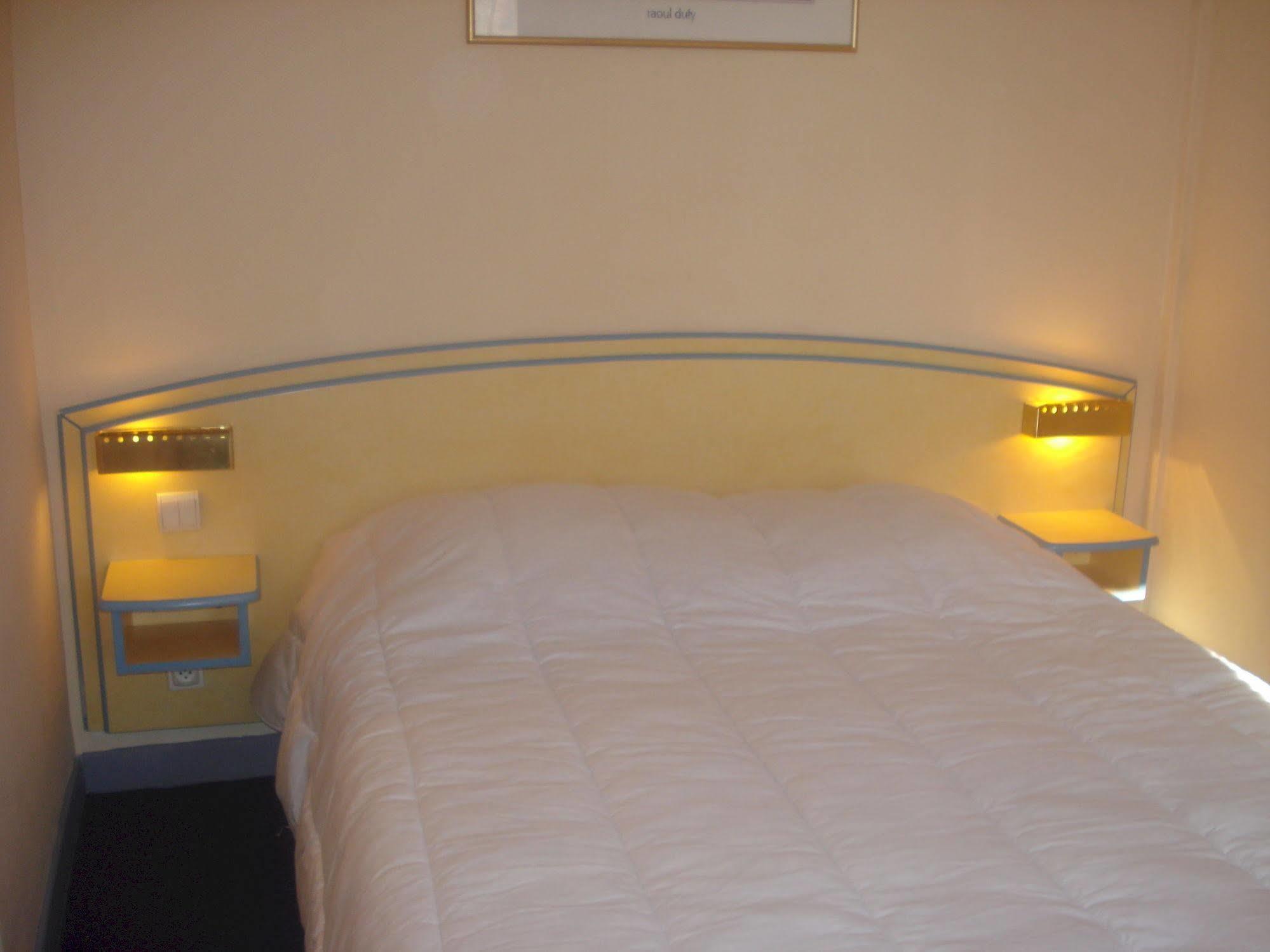 Le Terminus Hotel Tarascon Eksteriør billede